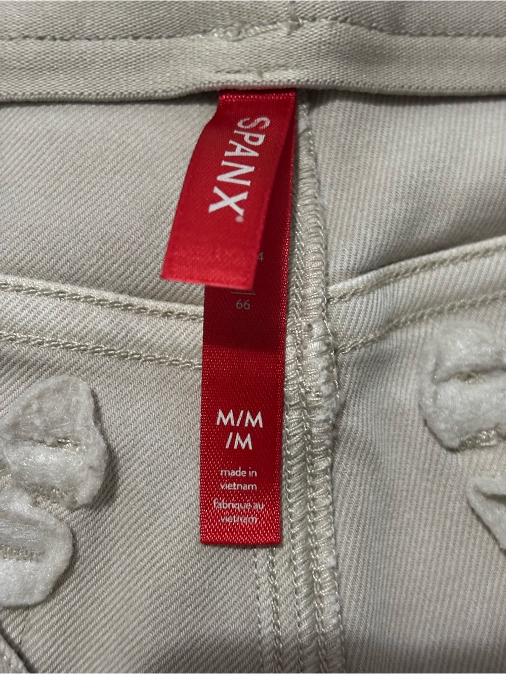 Spanx Women’s Twill pants in Beige - Picture 4 of 4